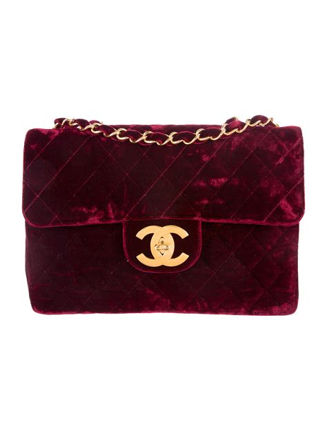 chanel velvet bag 2021|where to buy chanel 22.